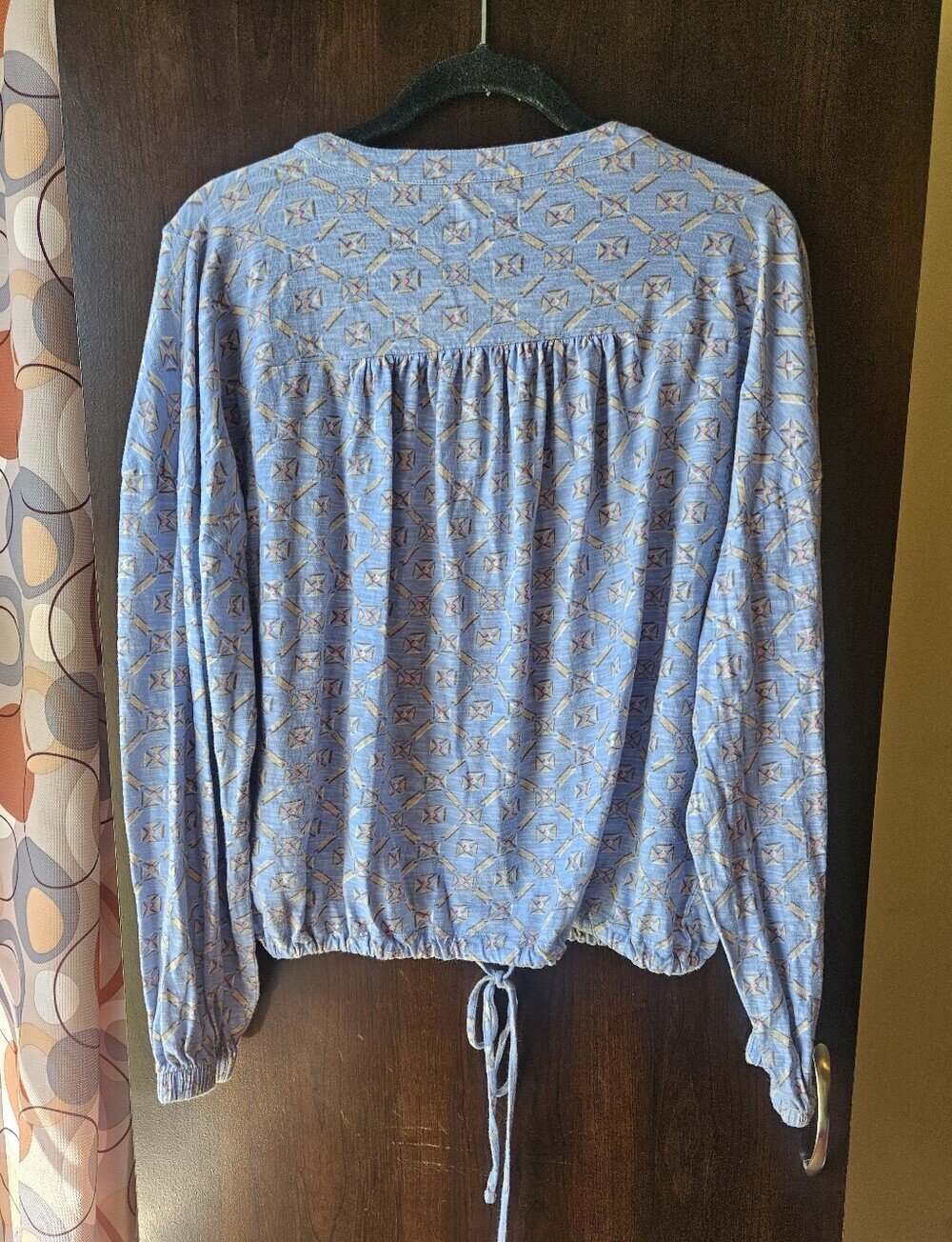 Wonderly Blue Geometric Button-Front Drawstring Top Size Large - Picture 4 of 5